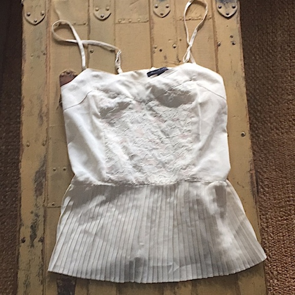 NWOT AEO AMERICAN EAGLE OUTFITTERS BOHO EMBROIDERED BLOUSE CAMI TANK TOP XS